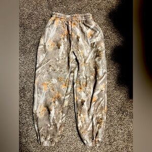 Comfrt sweatpants. Adirondack camo.